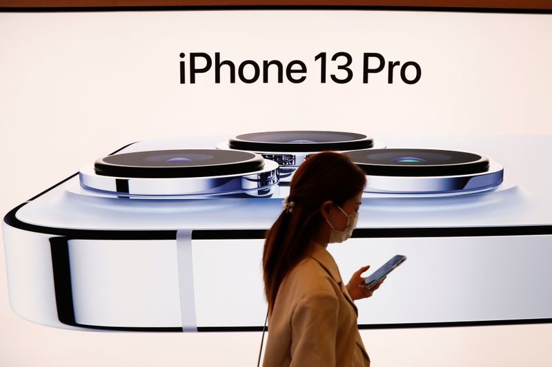 苹果中国官网部分产品罕见降价，购买iPhone13全系列优惠600元